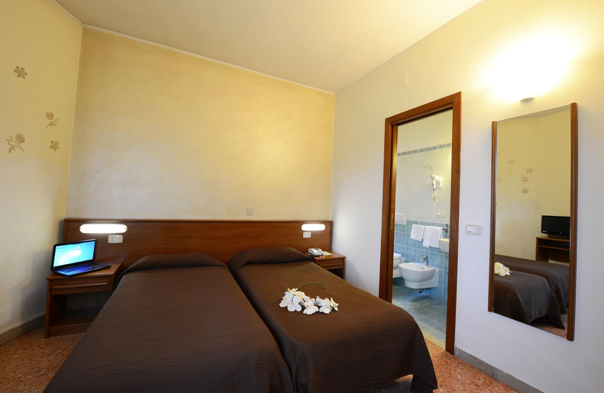 Hotel Astor Perugia Zewnętrze zdjęcie